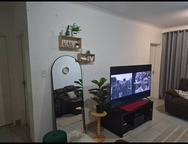 2 BEDROOM TOWNHOUSE TO LET IN GLEN MARAIS